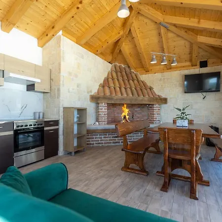 Relax With Sauna & Jacuzzi &gym Gornji Zemunik