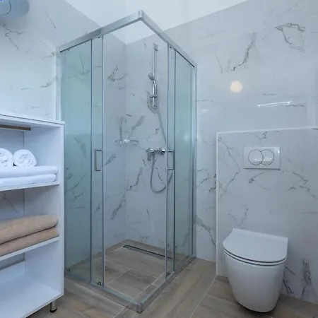 Relax With Sauna & Jacuzzi &gym Villa Gornji Zemunik