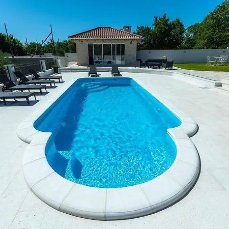 Relax With Sauna & Jacuzzi &gym Villa