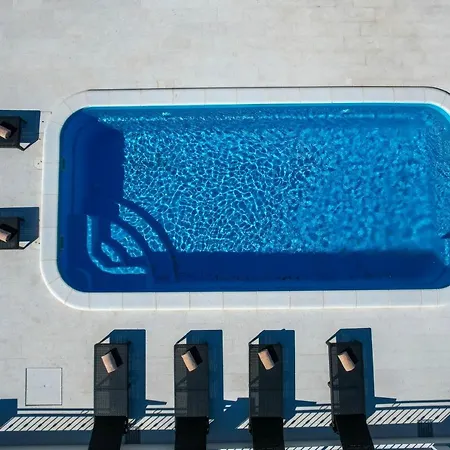 빌라 Relax With Sauna & Jacuzzi &gym *