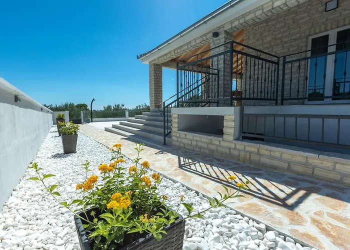 Relax With Sauna & Jacuzzi &gym * Gornji Zemunik