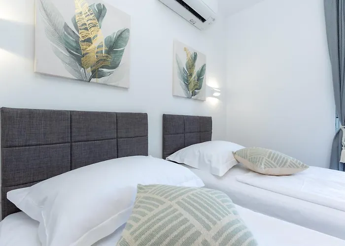 Relax With Sauna & Jacuzzi &gym