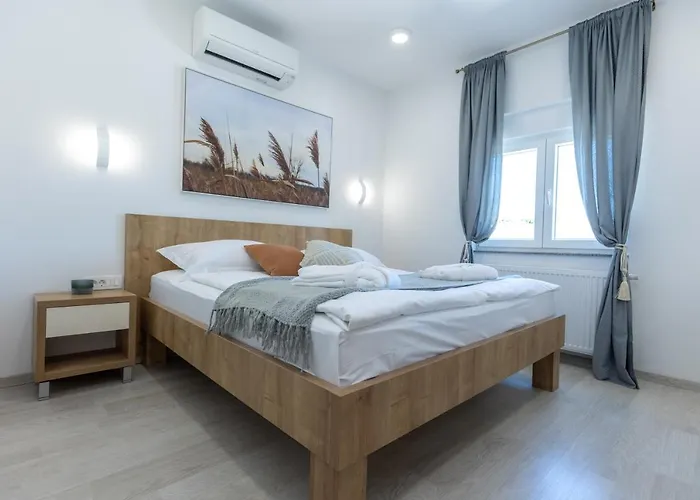 Relax With Sauna & Jacuzzi &gym Gornji Zemunik