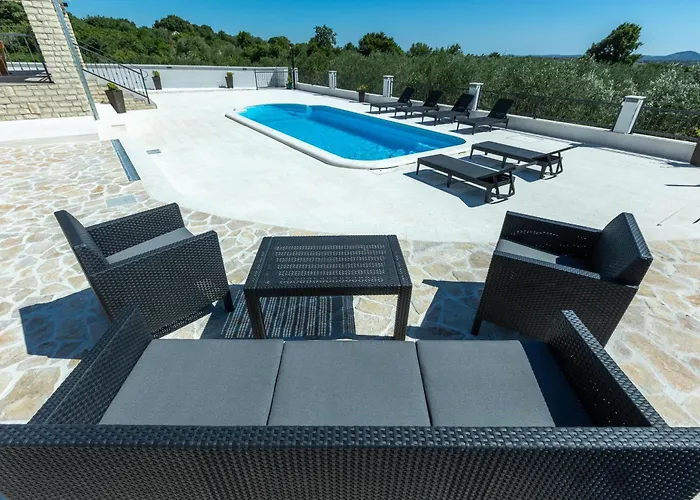 Relax With Sauna & Jacuzzi &gym Vila