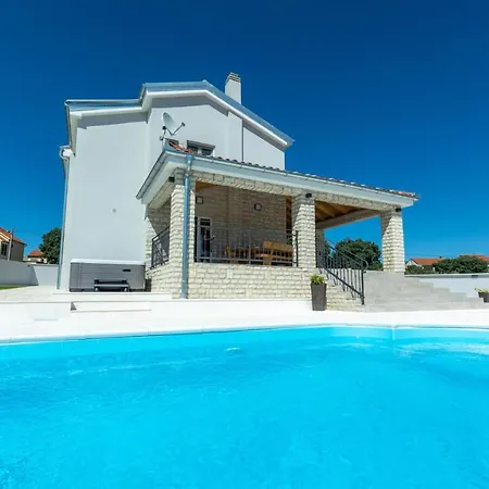 Relax With Sauna & Jacuzzi &gym Villa