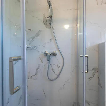 Relax With Sauna & Jacuzzi &gym Villa Gornji Zemunik