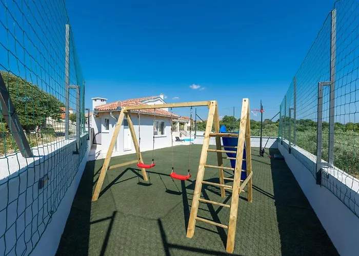 Relax With Sauna & Jacuzzi &gym * Gornji Zemunik