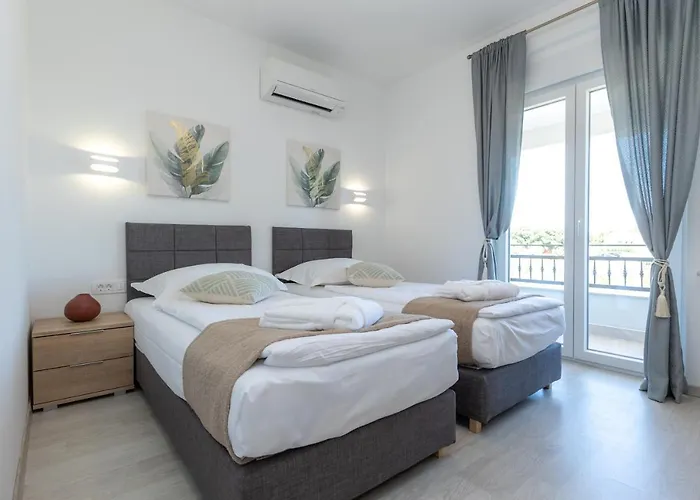 Relax With Sauna & Jacuzzi &gym Villa Gornji Zemunik