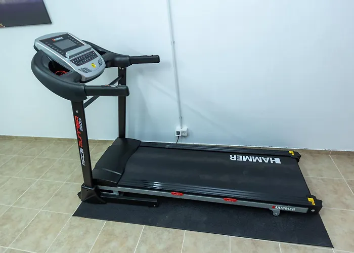 Relax With Sauna & Jacuzzi &gym Gornji Zemunik